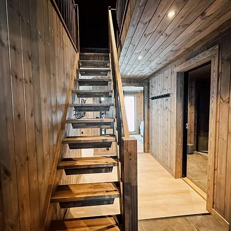 Holiday home Modern Mountain - 3 Bedrooms - Sleeps 7 *
