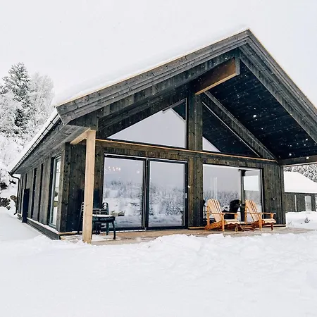 Modern Mountain - 3 Bedrooms - Sleeps 7 Semesterbostad