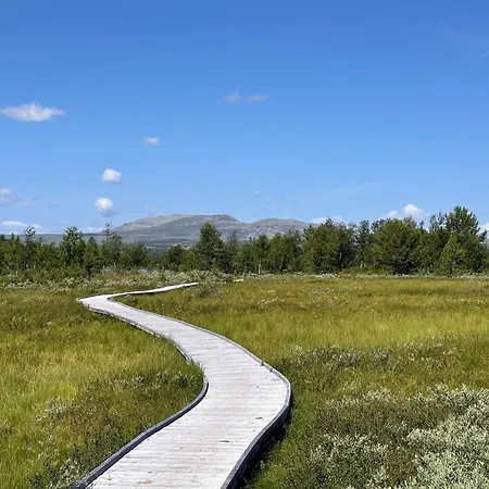 Modern Mountain - 3 Bedrooms - Sleeps 7